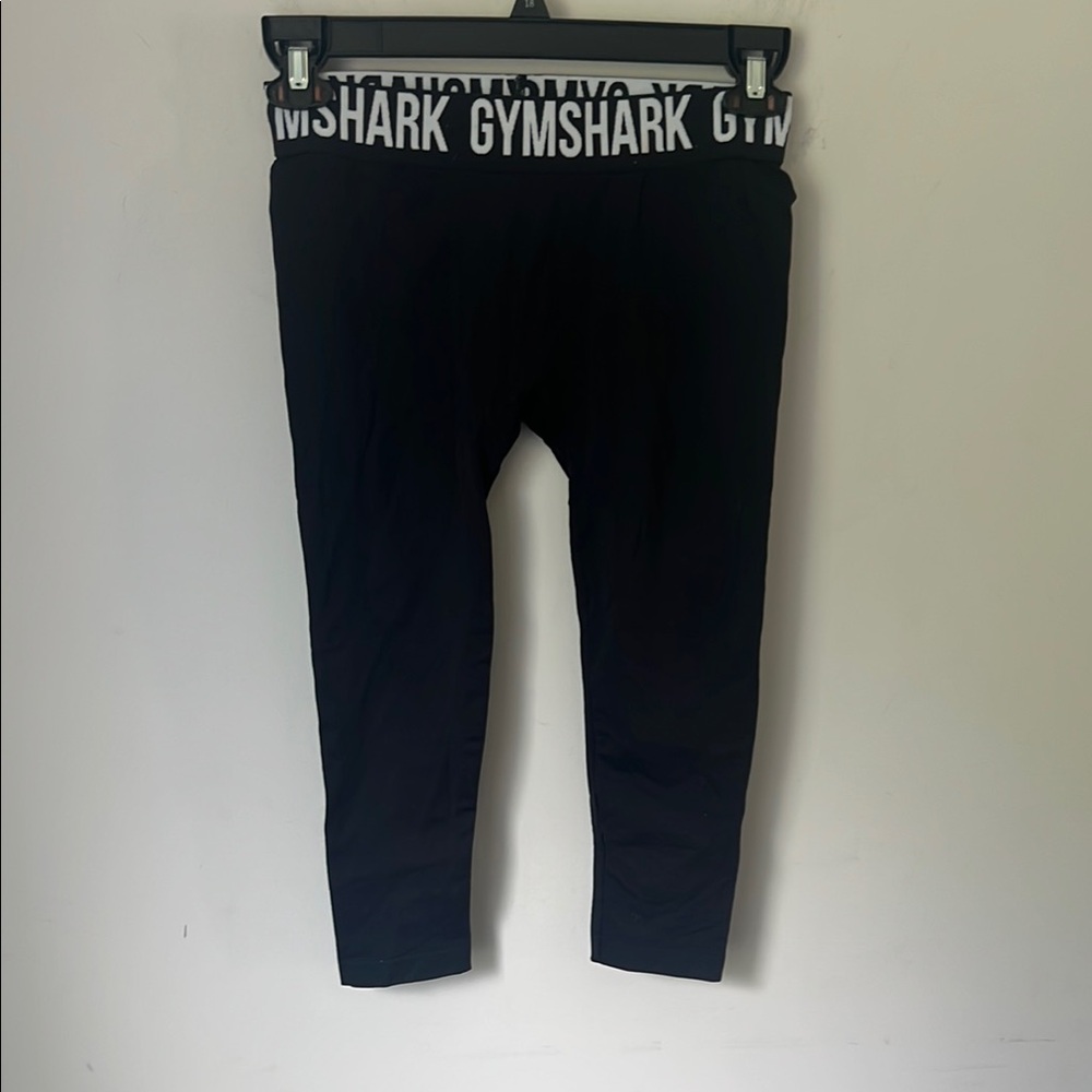 Gymshark Womens cropped leggings, Size S 🔵
